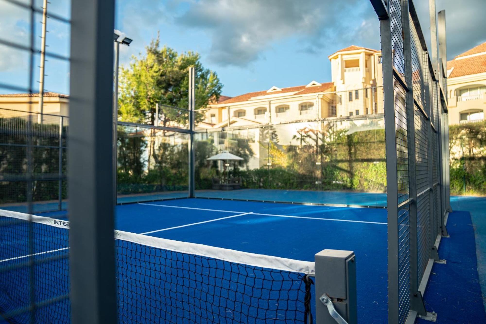 La Cigale Tabarka Hotel Exterior photo A paddle tennis court